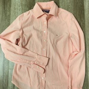 Like new Vineyard vines peach colored button up